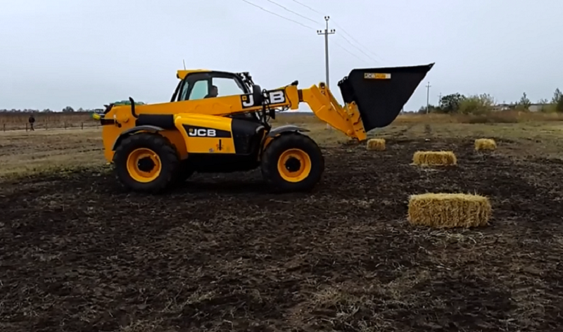 телескопический погрузчик JCB Loadall